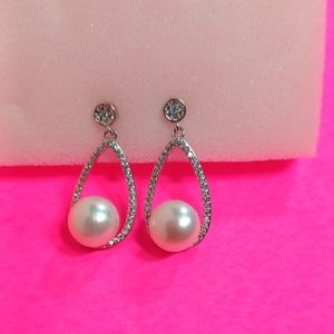 #ST31 White Pearl earrings. Semi-round 8-9mm, silver cubic zircon